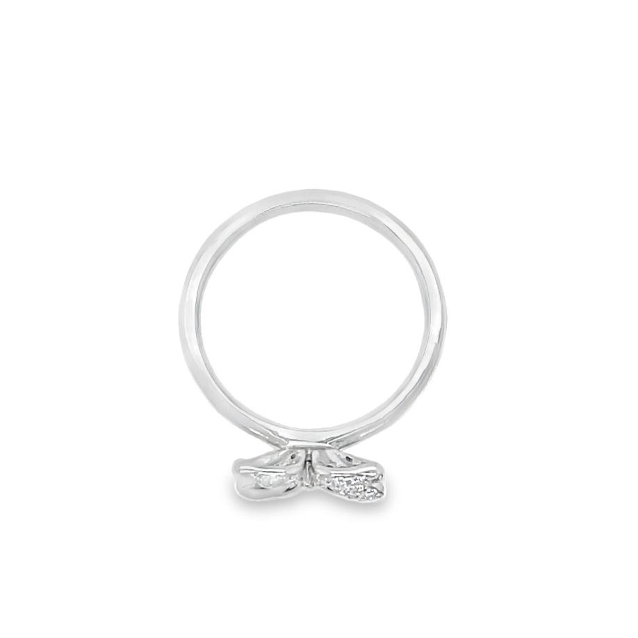 18K Four Petal Diamond Flower Ring Top view